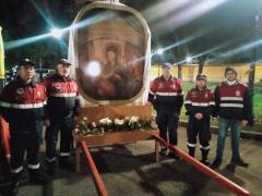 Pellegrinaggio notturno al santuario del Divino Amore  per invocare la pace  in Ucraina