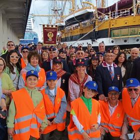 Soci in visita alla Nave Scuola Amerigo Vespucci a Napoli