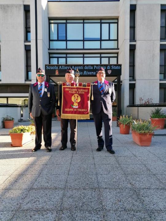 Inaugurazione della panchina rossa all'interno della Scuola della Polizia di Stato