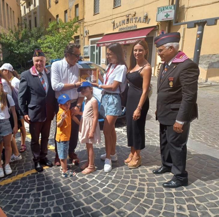 Ferrari in Piazza